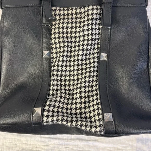Chic Black and White Houndstooth Tote Bag - Picture 2 of 5